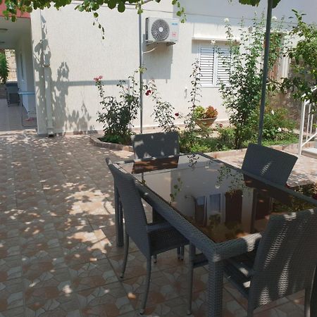 Badza Apartment Kotor Bagian luar foto