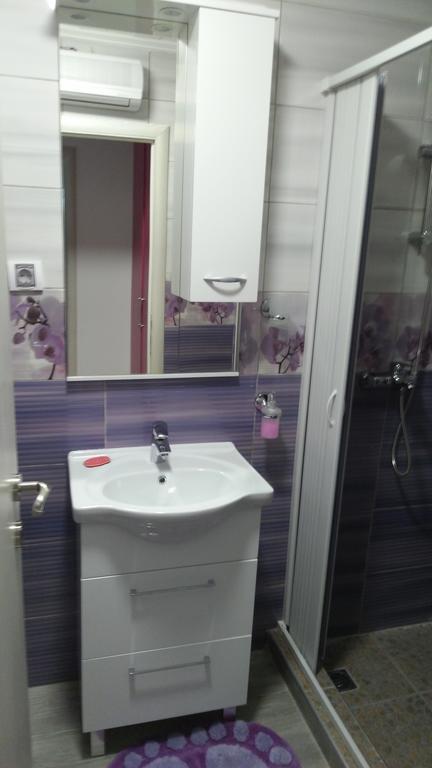 Badza Apartment Kotor Bagian luar foto